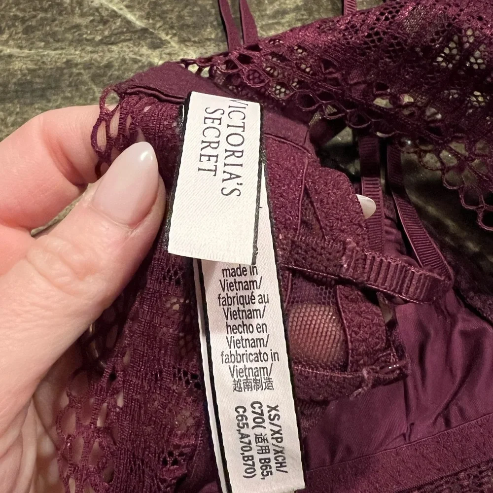 Victoria secret burgundy lace bralette adjustable straps size XS